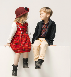 Что отличает детскую одежду бренда Moschino?